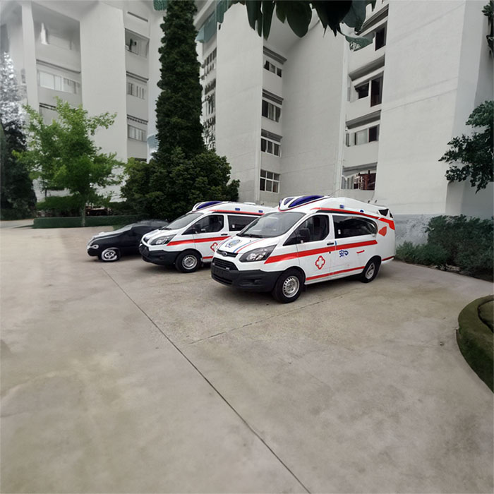 北京租赁私人救护车联系电话