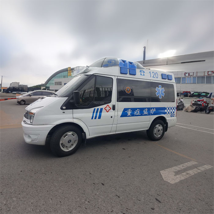 北京租赁私人救护车电话号码