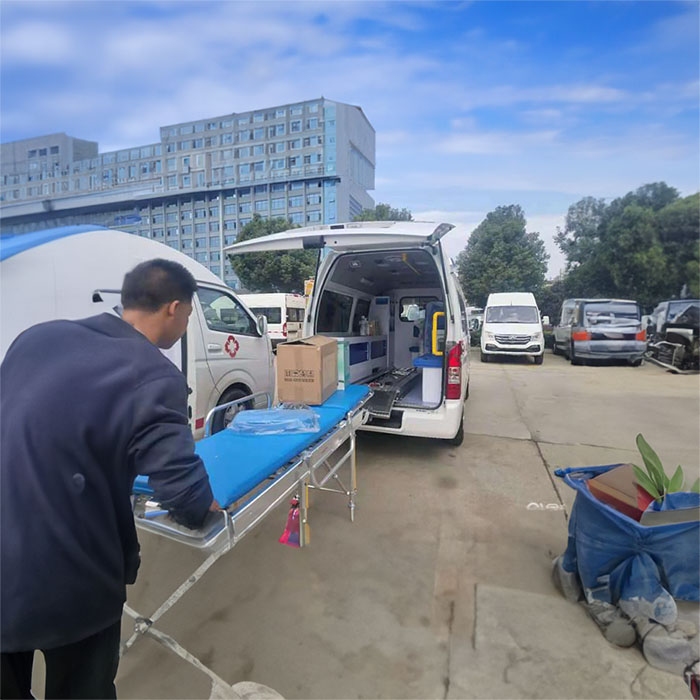 北京租赁救护车联系方式
